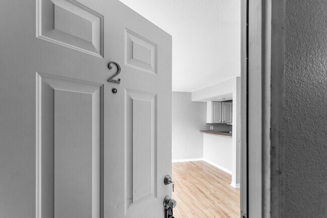 Foto del edificio - 1505 W 25th Ct