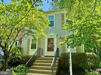 Building Photo - 13909 Woods Run Ct