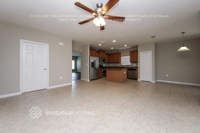 Foto del edificio - 1530 Corbett Ln