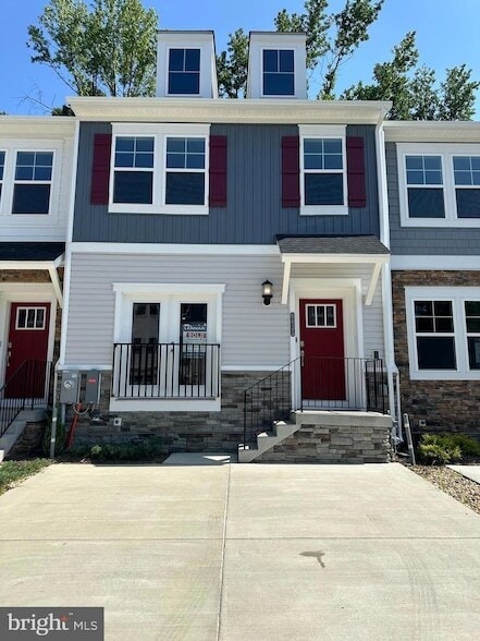 Building Photo - 6835 Winterhill Ln