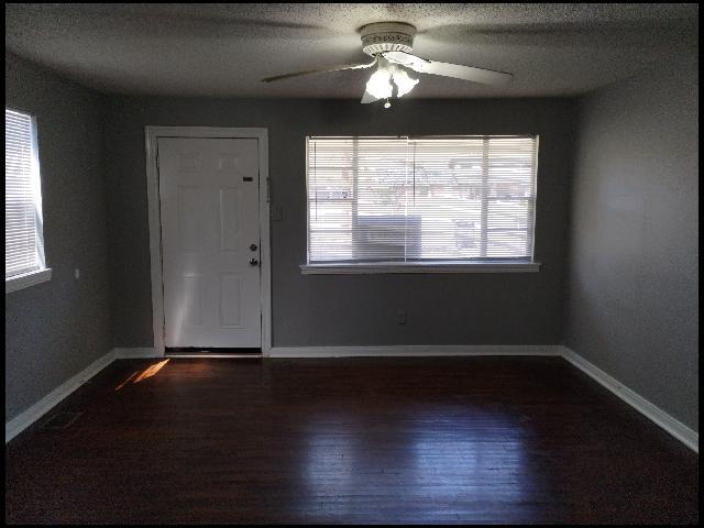 Foto del edificio - 1511 Madden Rd