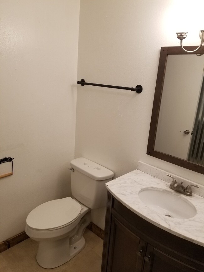 Building Photo - Studio Apartment in the Country on Paved R...
