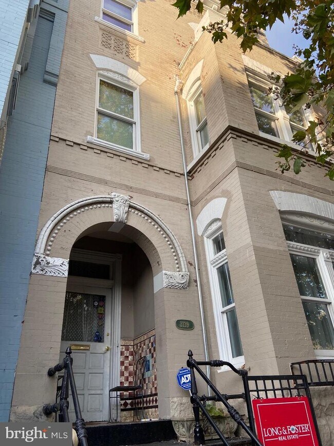 Foto del edificio - 1206 30th St NW