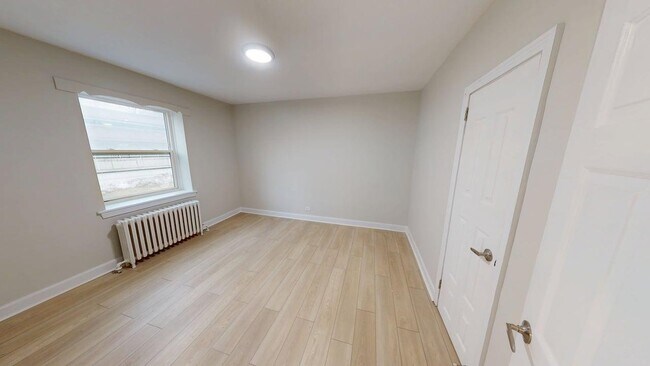 Photo de l'intérieur - 290-296 Mona & 320 Montreal