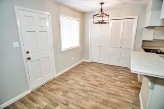 Building Photo - 1715 Capstan Rd Building Photo - 1715 Capstan Rd