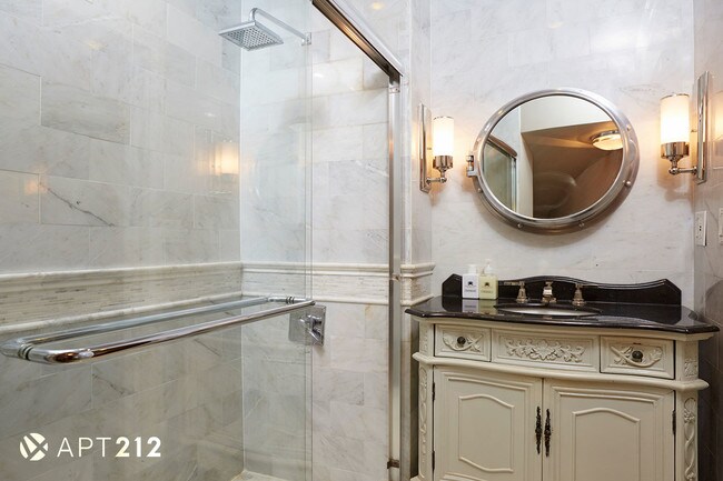 Building Photo - 115 E 37th St