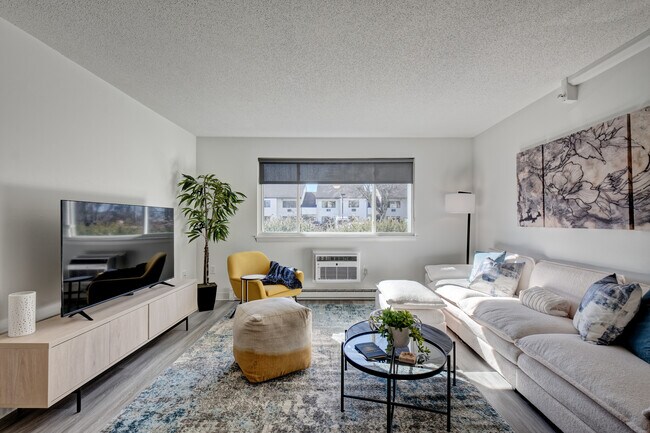 Foto del edificio - Good Homes Groton
