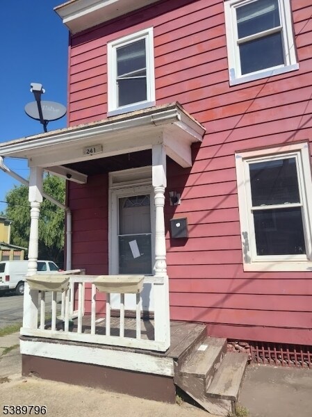 Foto principal - 241 Mercer St