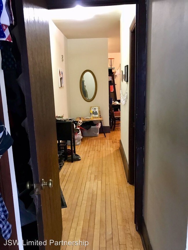 Foto del edificio - 941 E Gorham St