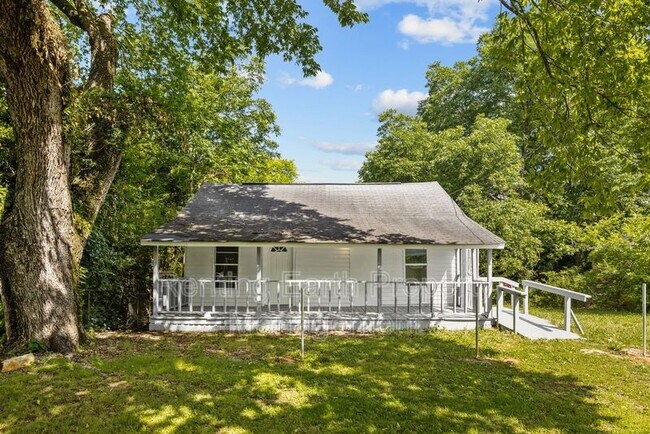 Building Photo - 3230 Arlington Ave