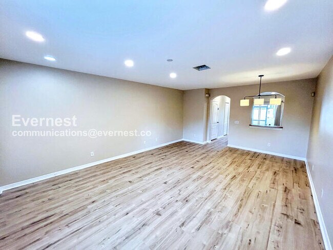 Foto del edificio - 16351 Swan View Cir