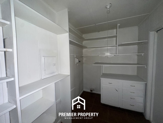 Photo - 5166 Rolling Fields Dr House