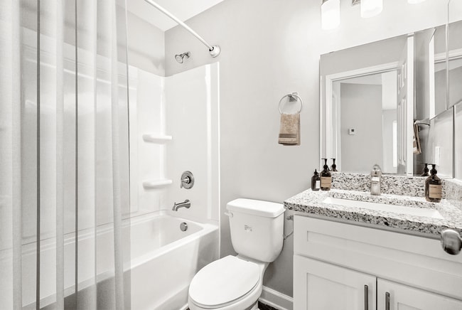 Foto del edificio - Paces Pointe Apartment Homes