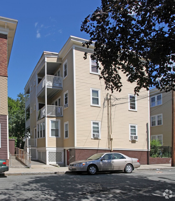 141 Spring St, Cambridge, MA 02141 Apartments in Cambridge, MA