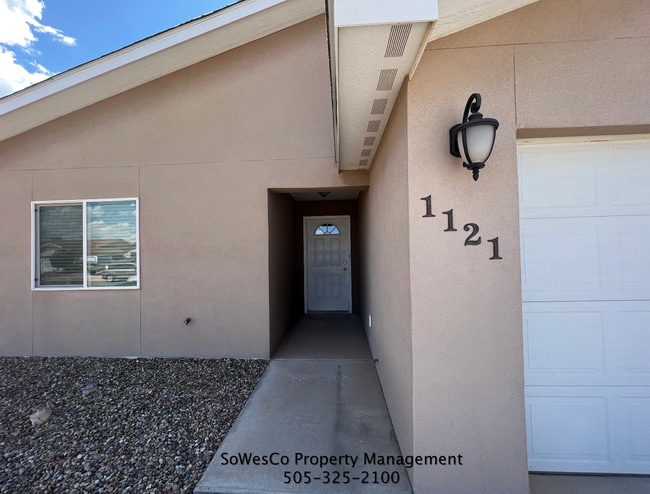 Building Photo - Newer Three Bedroom Home with 2 Car Garage