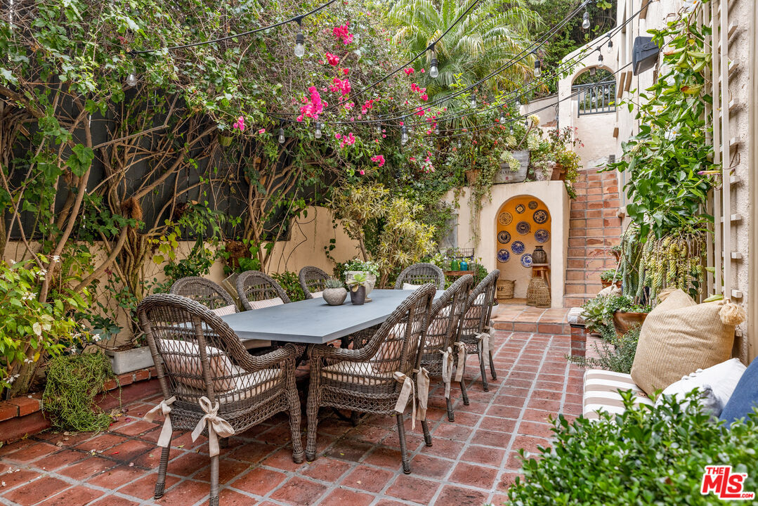 Foto principal - 175 W Channel Rd