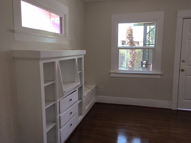 Building Photo - 6307 Gregory Ave