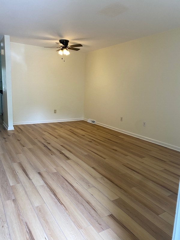 Building Photo - 107 Rainbow Cir