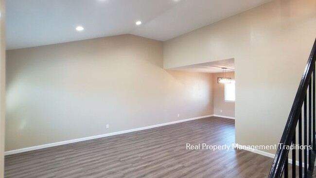 Building Photo - COMING SOON!!! Beautiful Santa Clarita 4 + 3