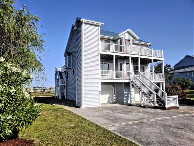 Foto del edificio - 158 Big Hammock Point Rd