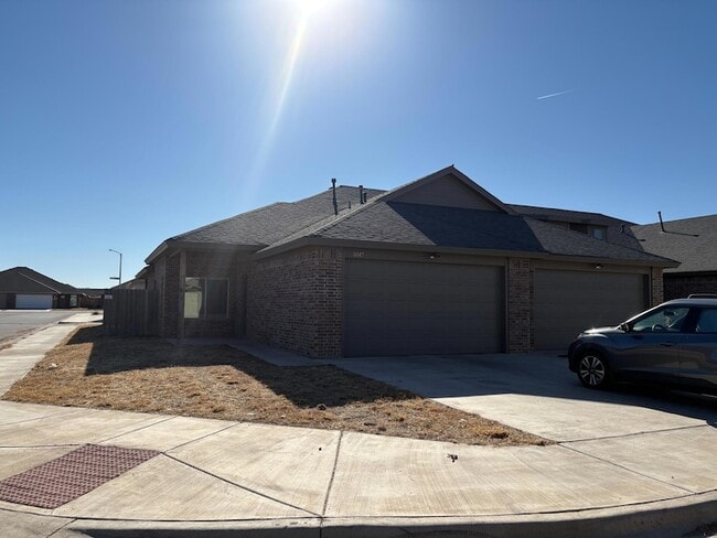 Building Photo - 5517 Lehigh St