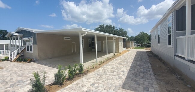 Building Photo - 1620 Killarney Ct