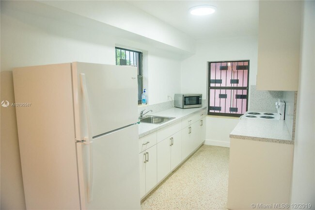 Foto del edificio - 3030 SW 97th Ave