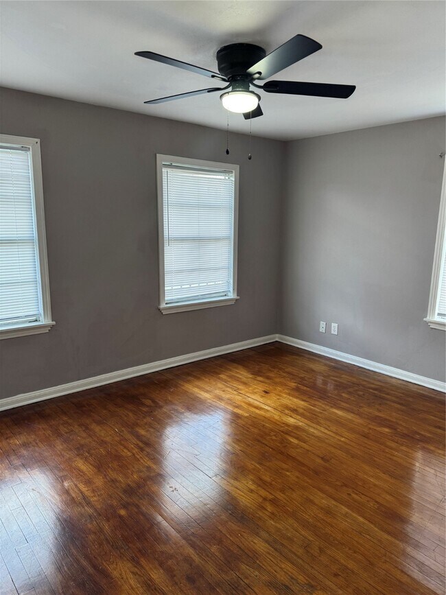 Foto del edificio - 5634 Belneath St