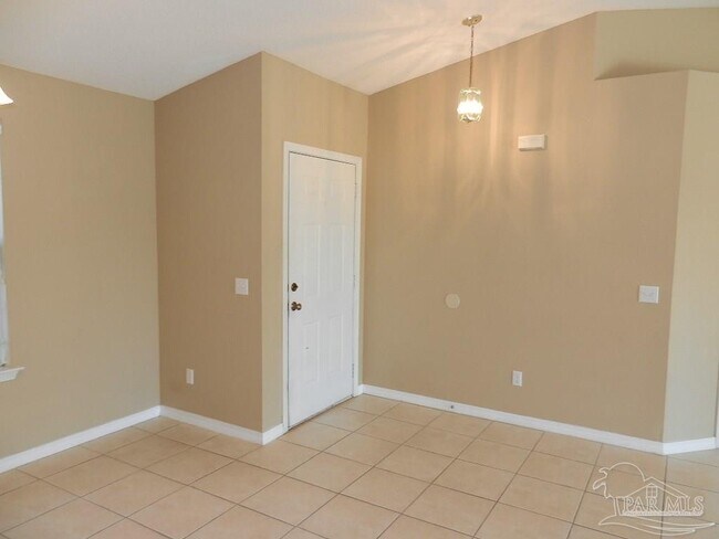 Foto del edificio - 1989 Coral Reef Rd