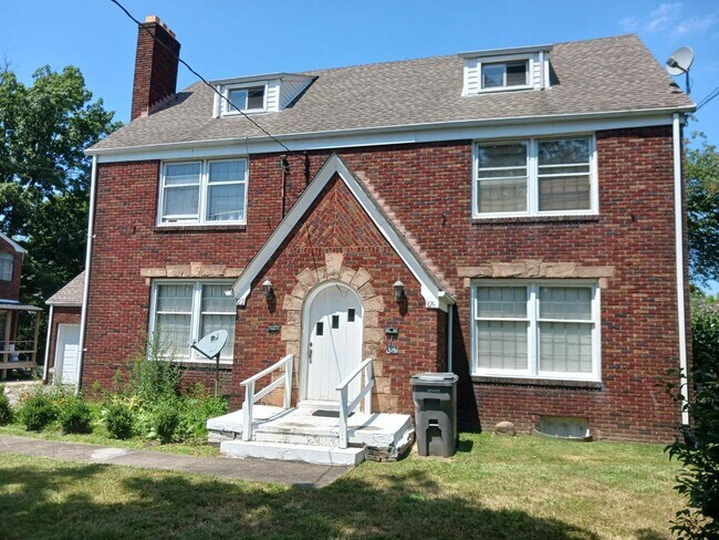 Foto del edificio - 322 E Midlothian Blvd
