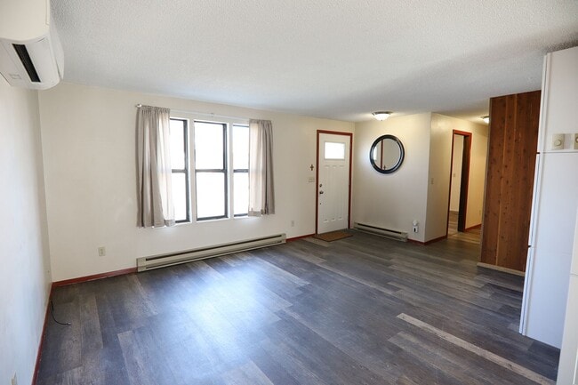 Foto del edificio - 1429 Yonkee Ave