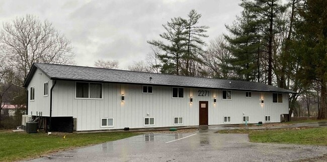 Building Photo - 2271 S Cost a Plenty Rd