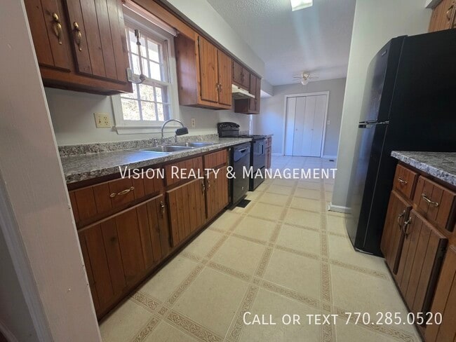 Building Photo - 1738 Hays Mill Rd