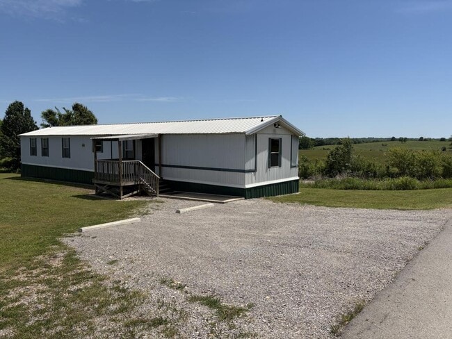Building Photo - 17822 S Bryant Rd