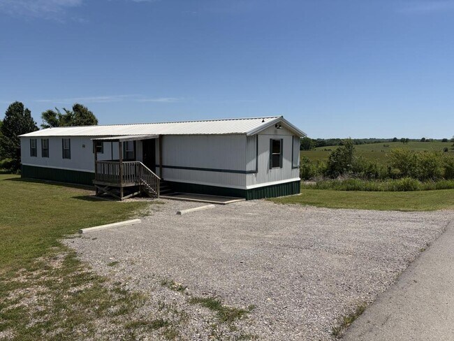 Foto del edificio - 17822 S Bryant Rd