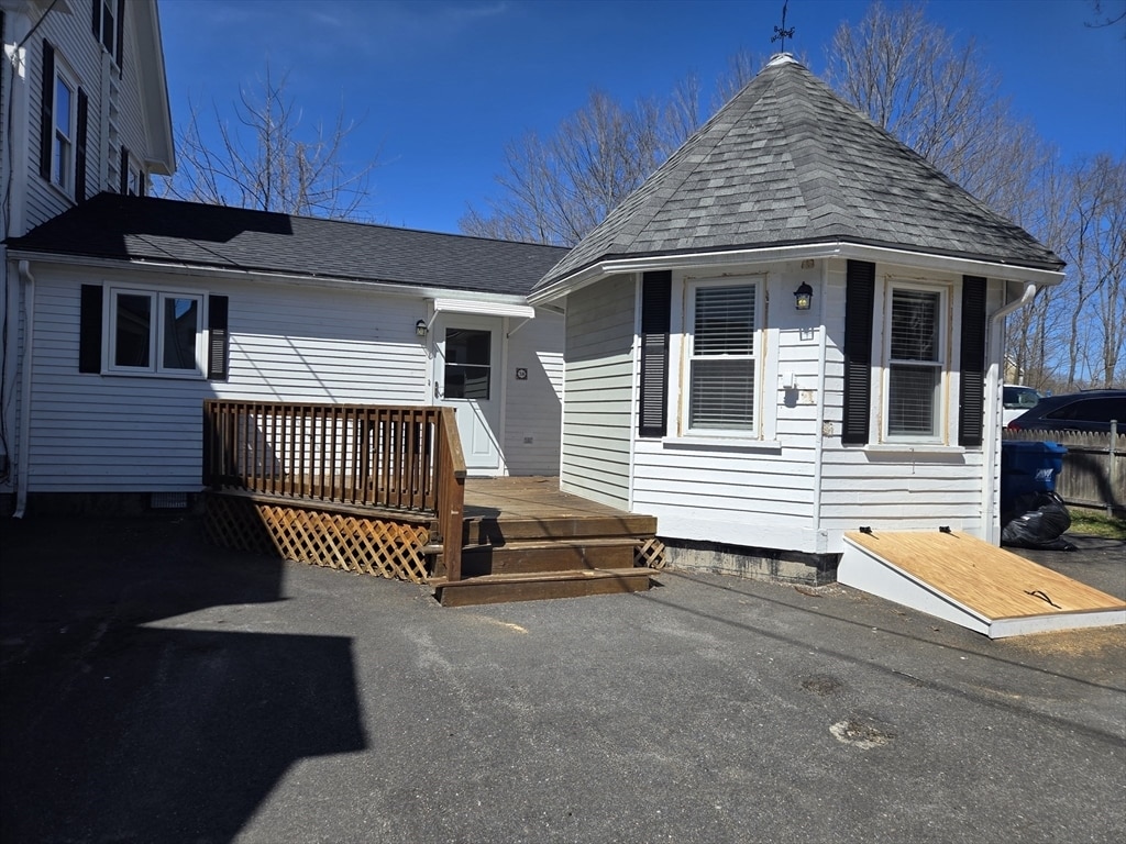 Primary Photo - 38 Main St