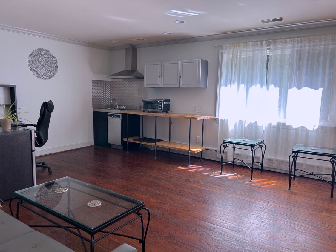 Sala de estar - 10217 Cedar Pond Dr