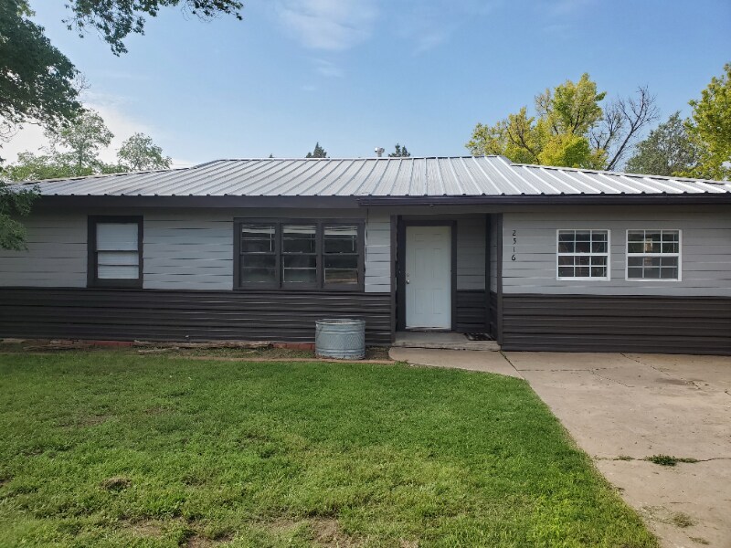 Foto principal - 2516 5th Ave