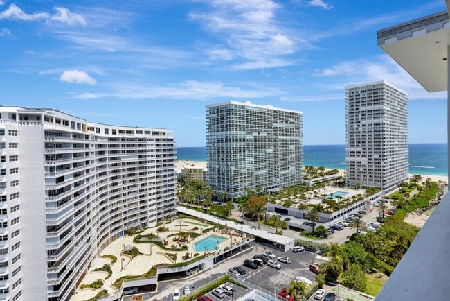 Building Photo - 2100 S Ocean Dr