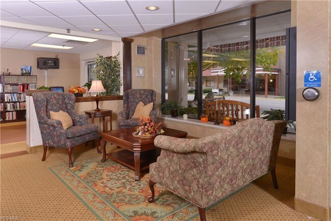 Foto del edificio - 6759 Mayfield Rd