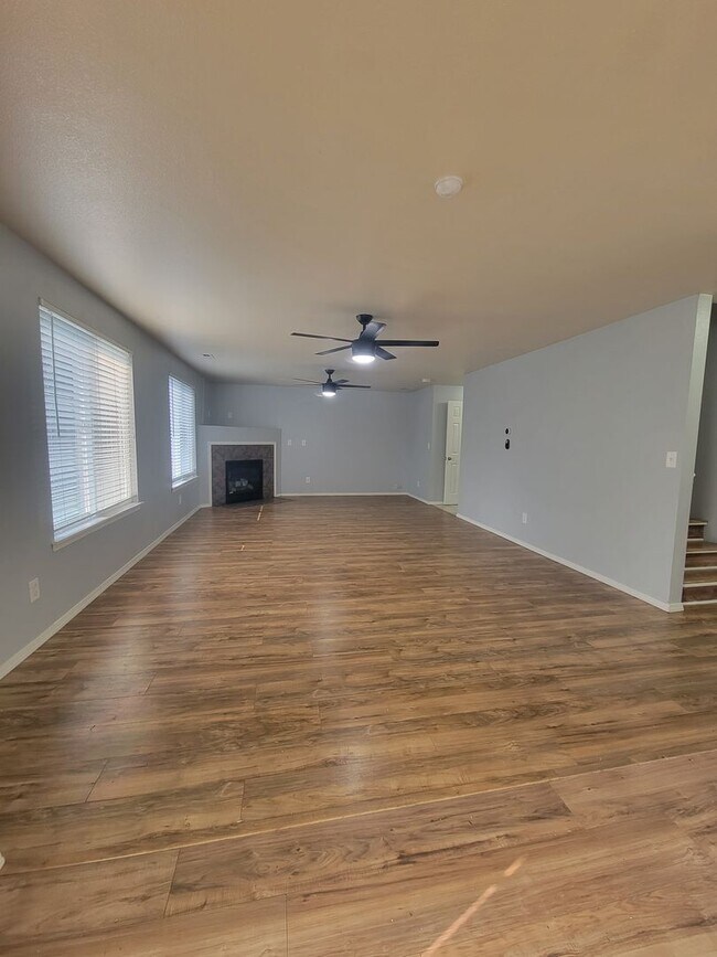 Foto del edificio - Newly Listed Home Close to Joint Base Lewi...