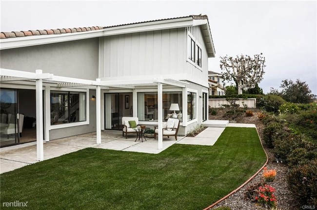 Building Photo - 3 br, 3 bath House - 33465 Abalone Dr