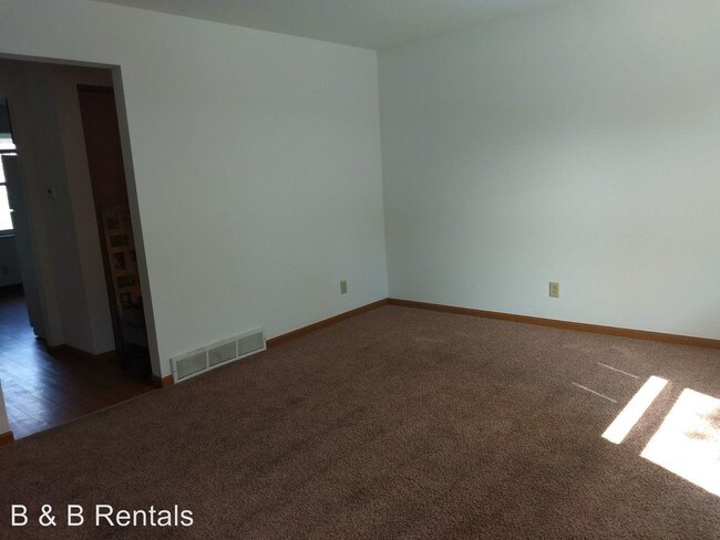 Building Photo - 3012 Themis St