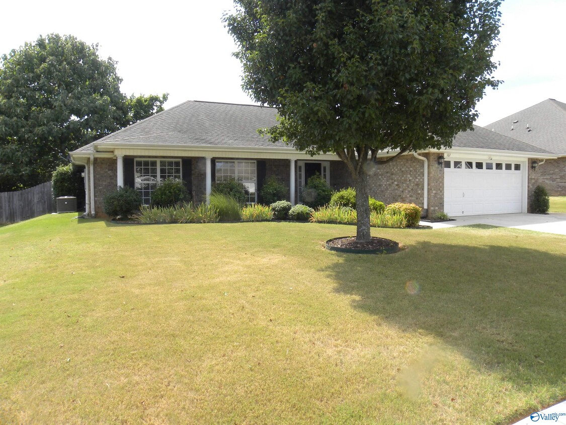 Primary Photo - 107 Haven Ridge Rd