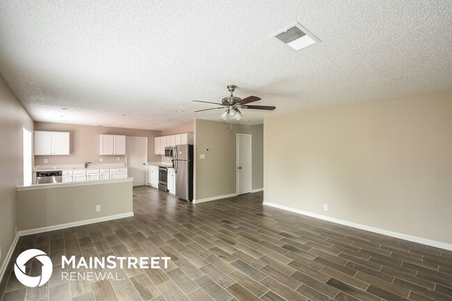 Building Photo - 6619 Meadow Fawn Dr