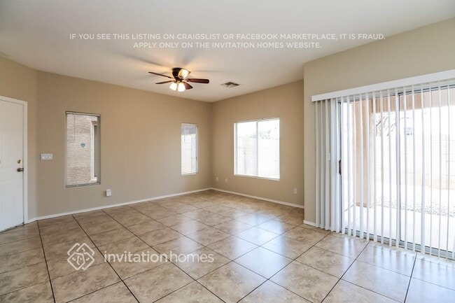 Building Photo - 3718 W Oregon Ave