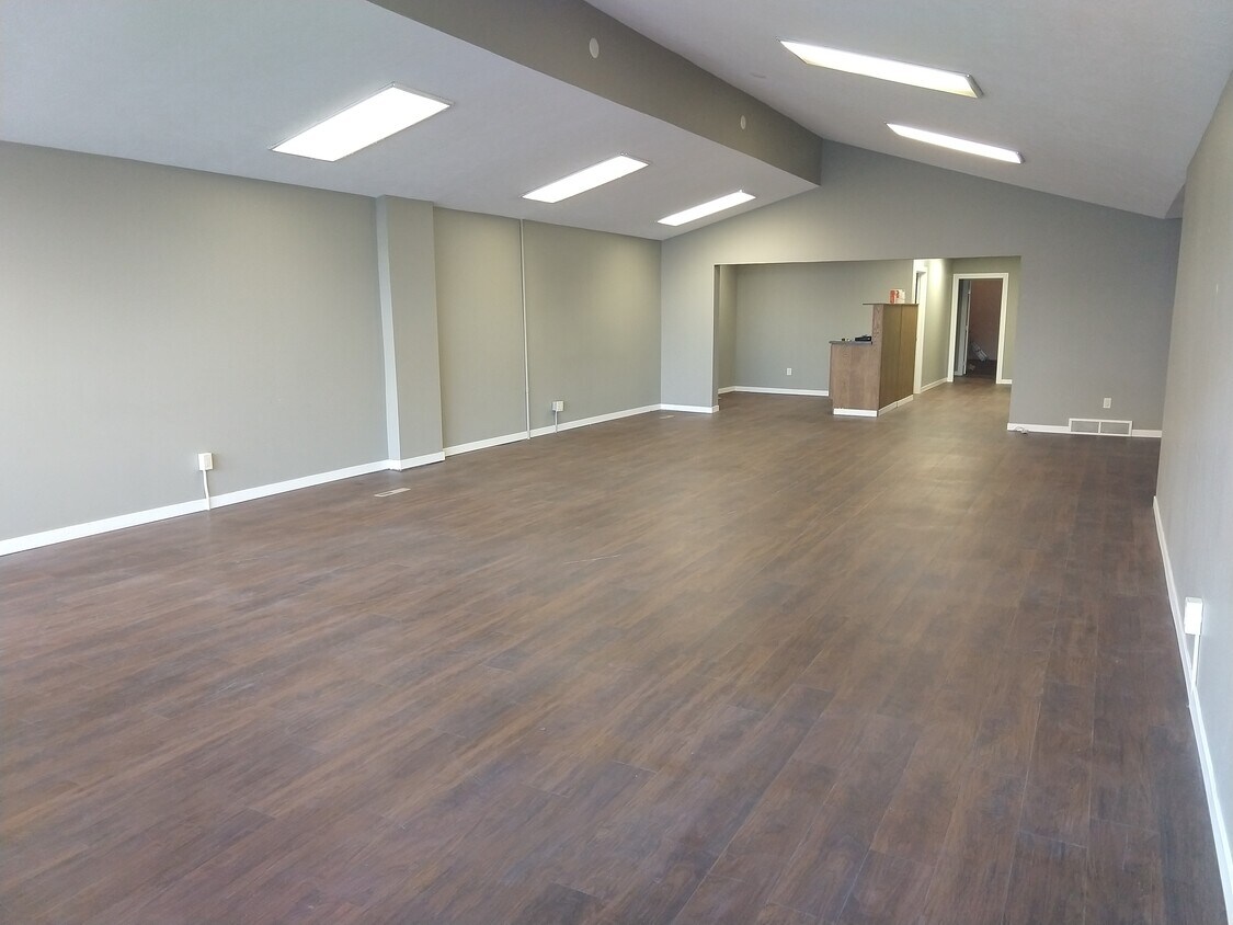 7 E Main St, Vermillion, SD 57069 Apartments Vermillion, SD