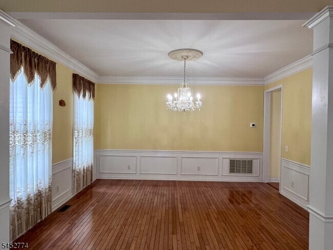 Foto del edificio - 9 Queenberry Way