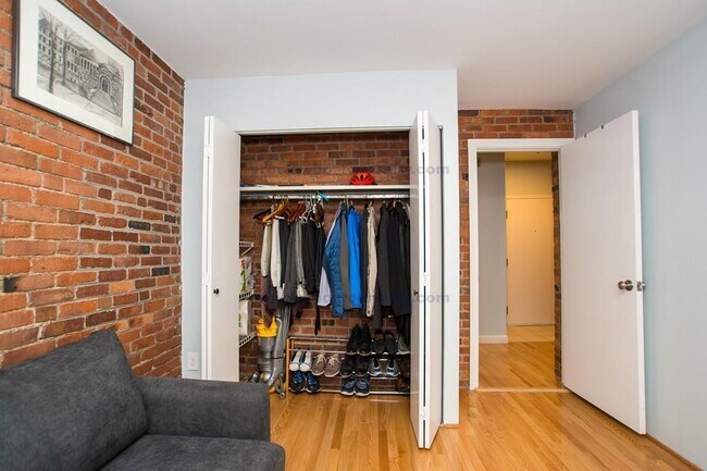 Foto del edificio - 29 Brainerd Rd