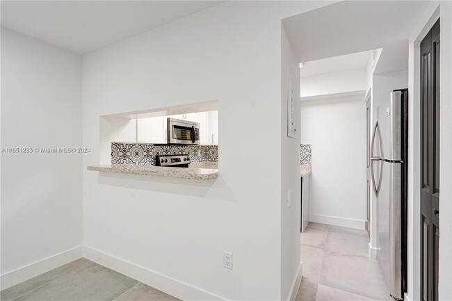 Building Photo - 14941 SW 82nd Terrace